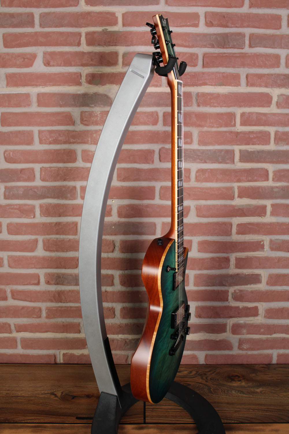 USA Eclipse QM SD BH  Aqua Marine Sunburst